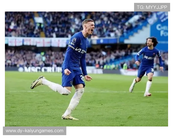 切尔西中场策动快速反击，打造高效进球配合