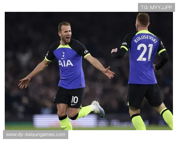 凯恩禁区弧顶一记远射打破僵局 凯恩禁区弧顶一记远射打破僵局